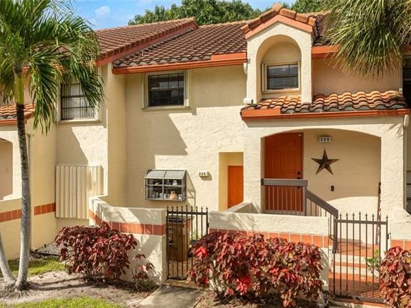 206 Congressional Way, Unit 206, Deerfield Beach, FL 33442
