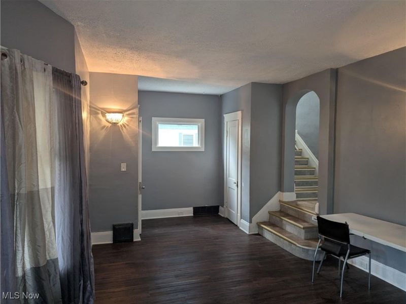 9108 Kempton Avenue, Cleveland, OH 44108 Photo 7