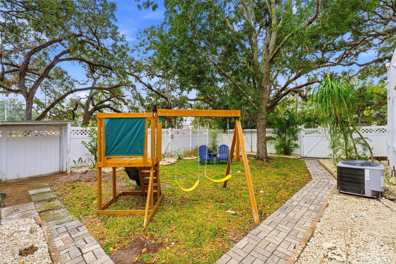 1706 4th Avenue E, Bradenton, FL 34208 Photo