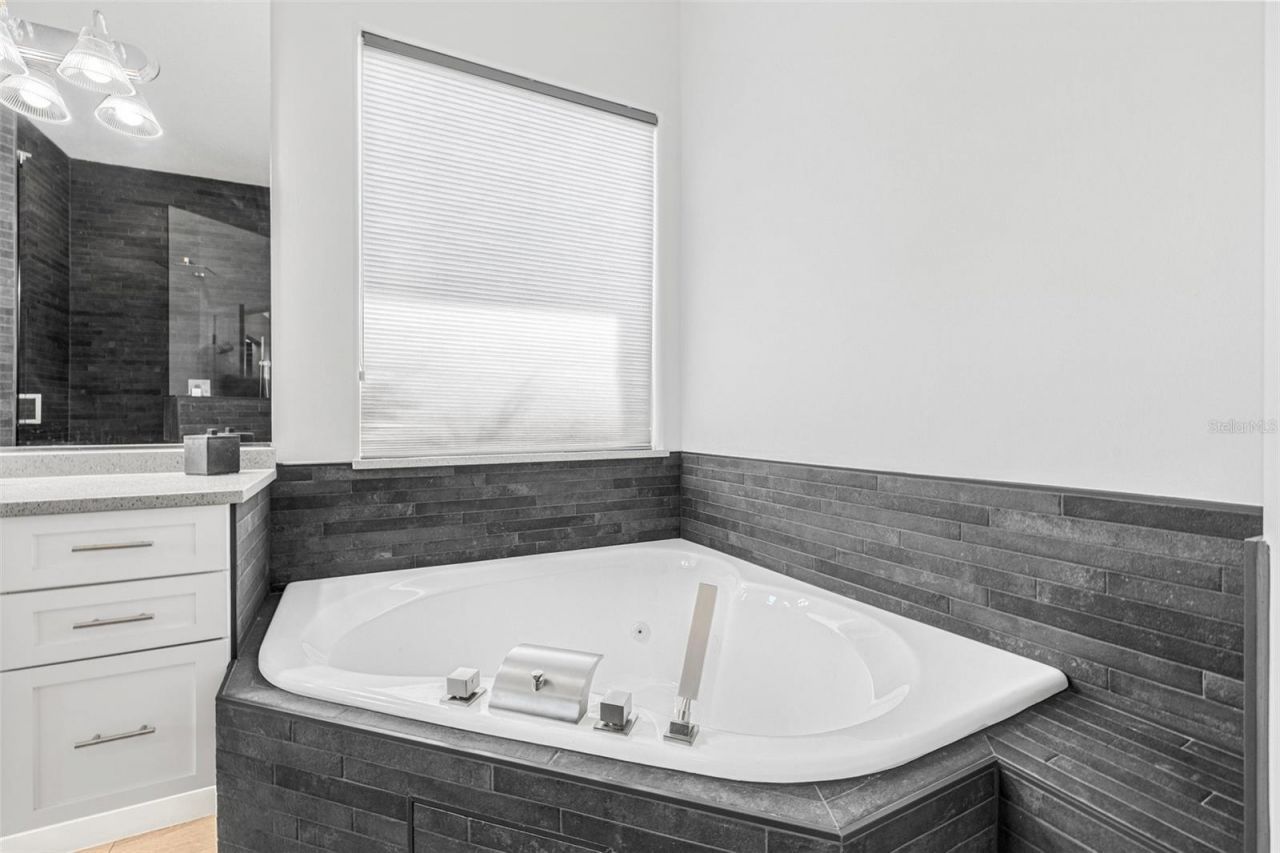 4612 Barracuda Drive, Bradenton, FL 34208 Photo