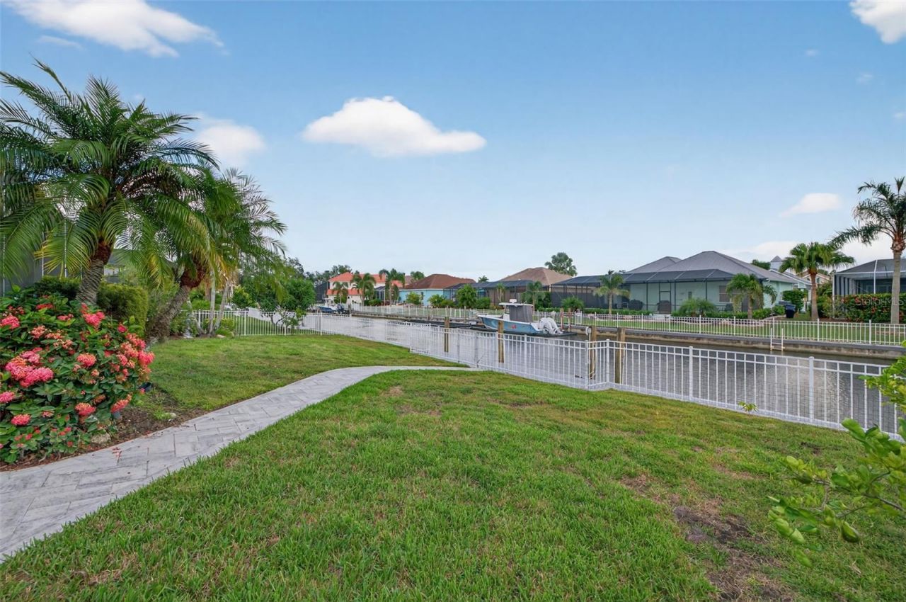 4612 Barracuda Drive, Bradenton, FL 34208 Photo
