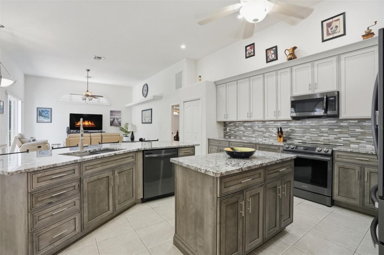 11457 Genter Drive, Spring Hill, FL 34609 Photo