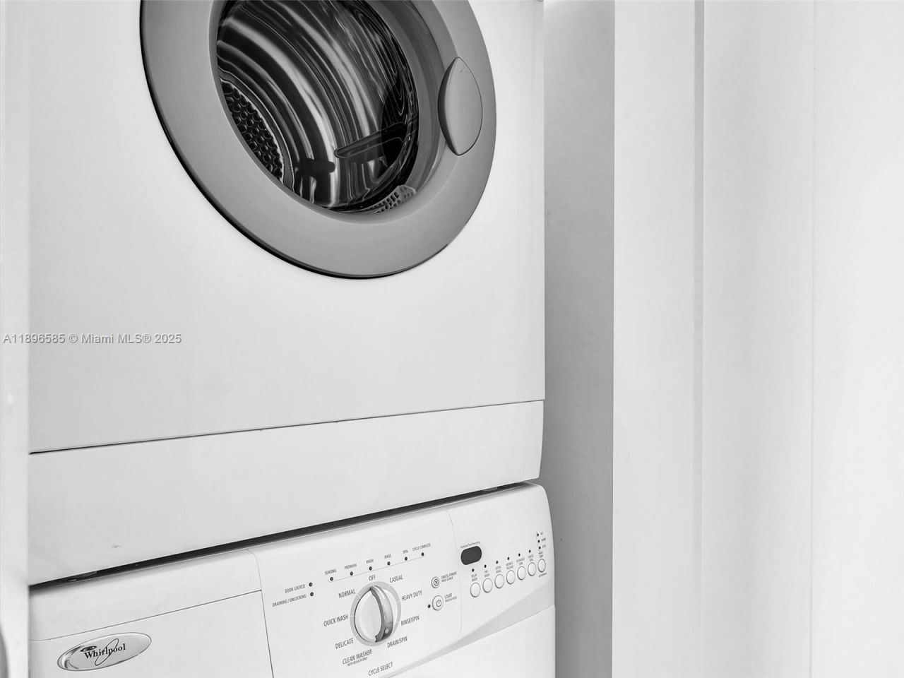 1775 Washington Ave, Unit 8B, Miami Beach, FL 33139 Photo