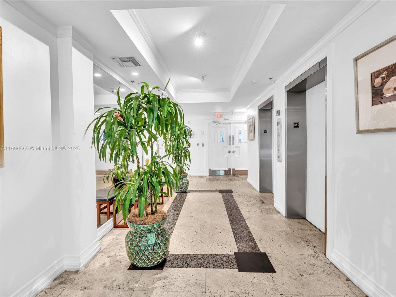 1775 Washington Ave, Unit 8B, Miami Beach, FL 33139 Photo
