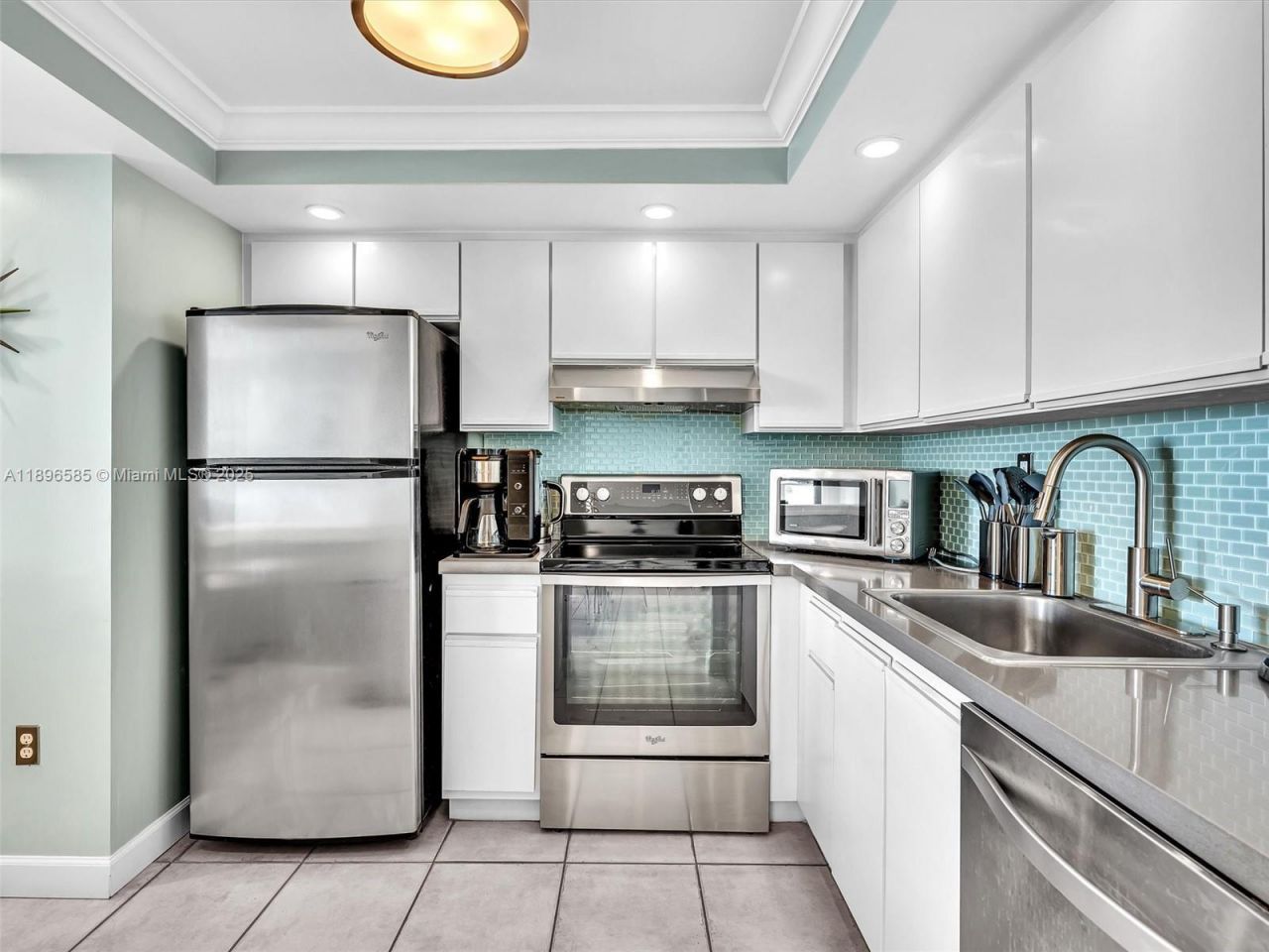 1775 Washington Ave, Unit 8B, Miami Beach, FL 33139 Photo