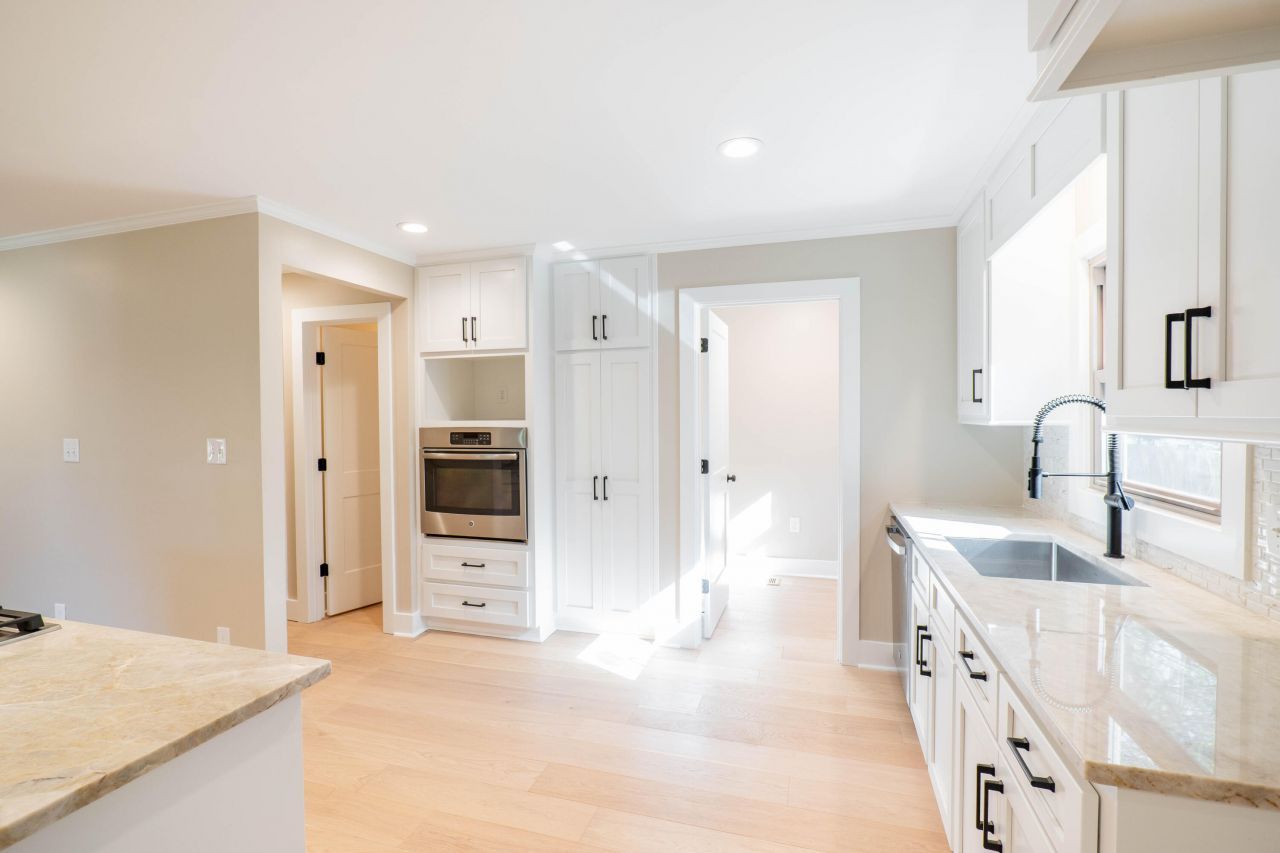 316 Anadale Court Photo 10