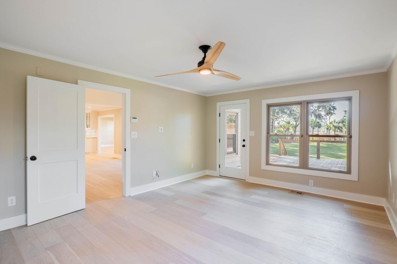 316 Anadale Court Photo 23