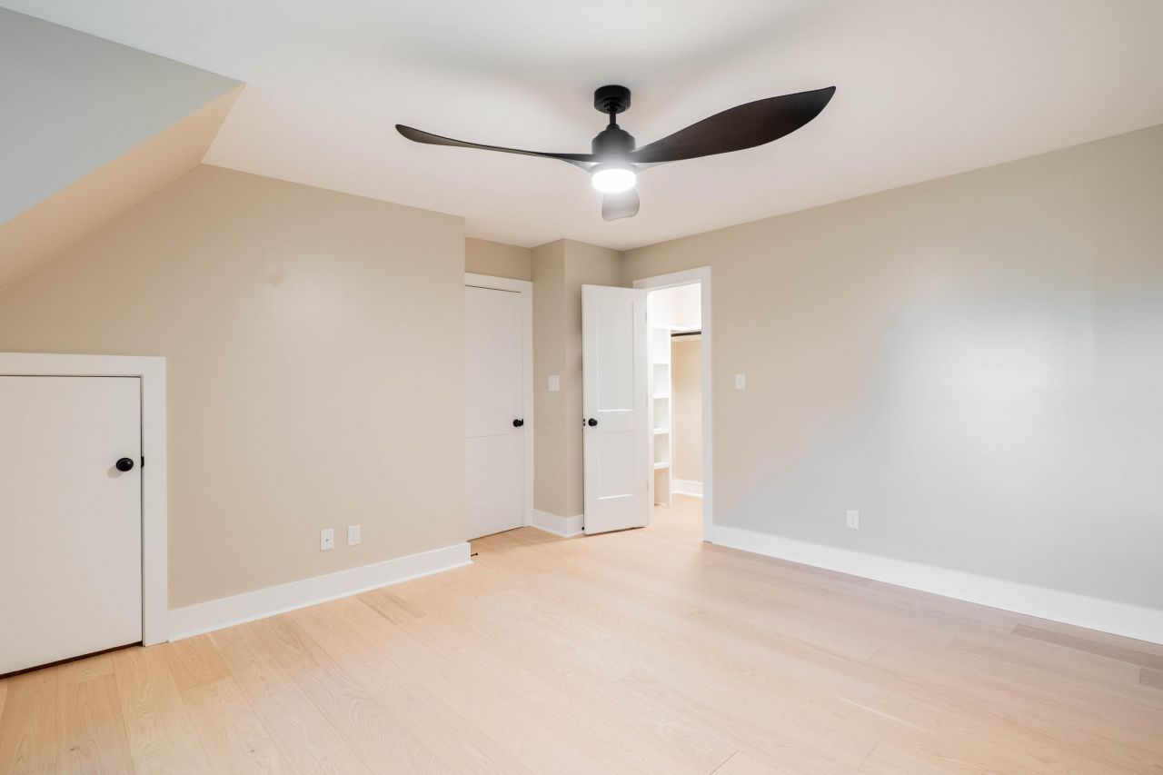 316 Anadale Court Photo 37