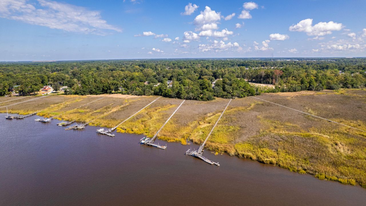 316 Anadale Court Photo 4