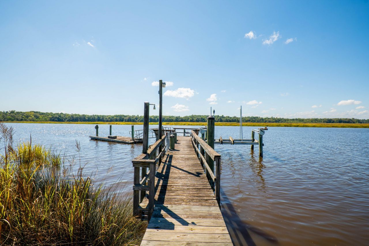 316 Anadale Court Photo 64