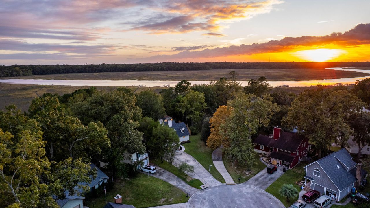 316 Anadale Court Photo 74