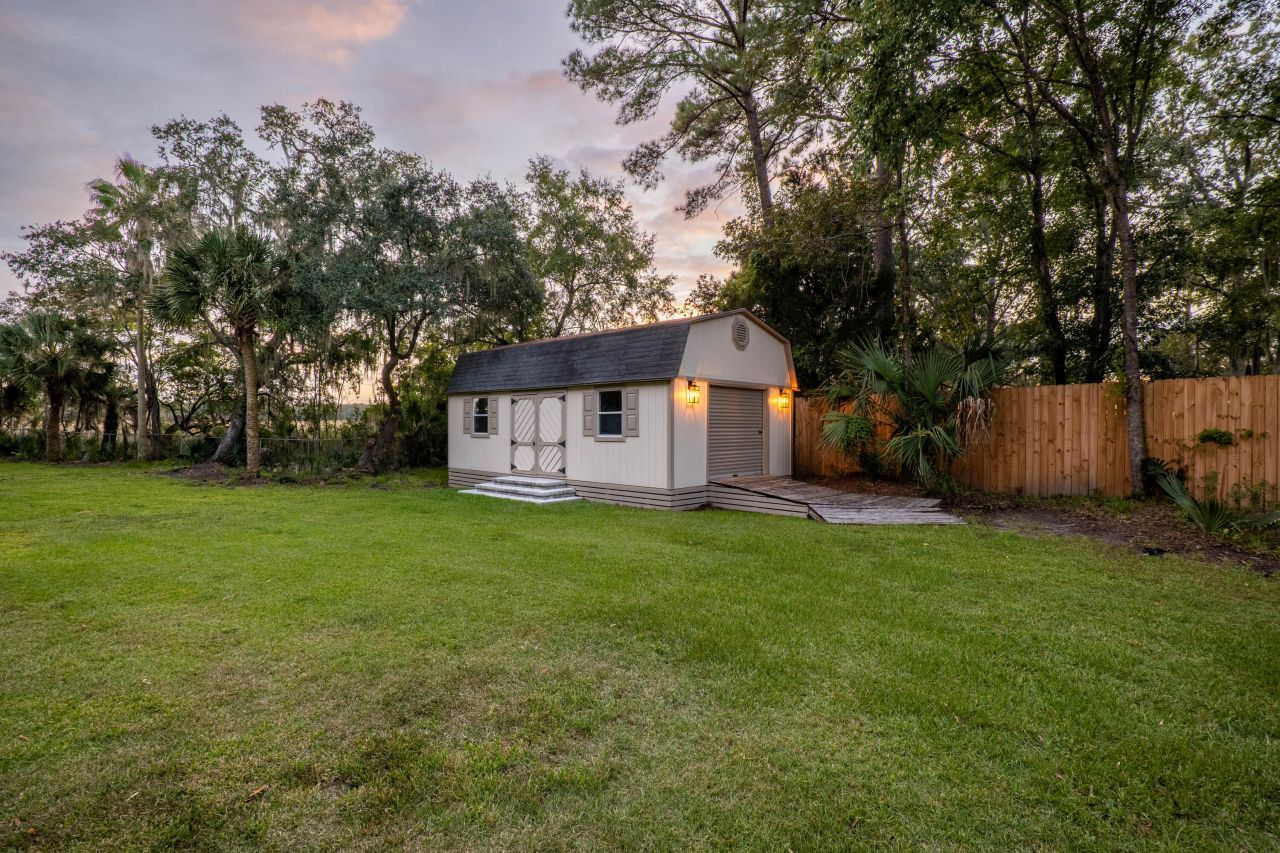 316 Anadale Court Photo 79