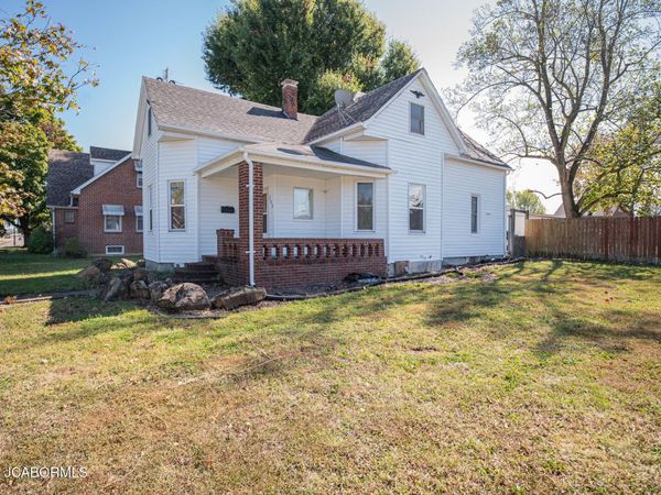 202 E LINCOLN AVENUE, Owensville, MO 65066