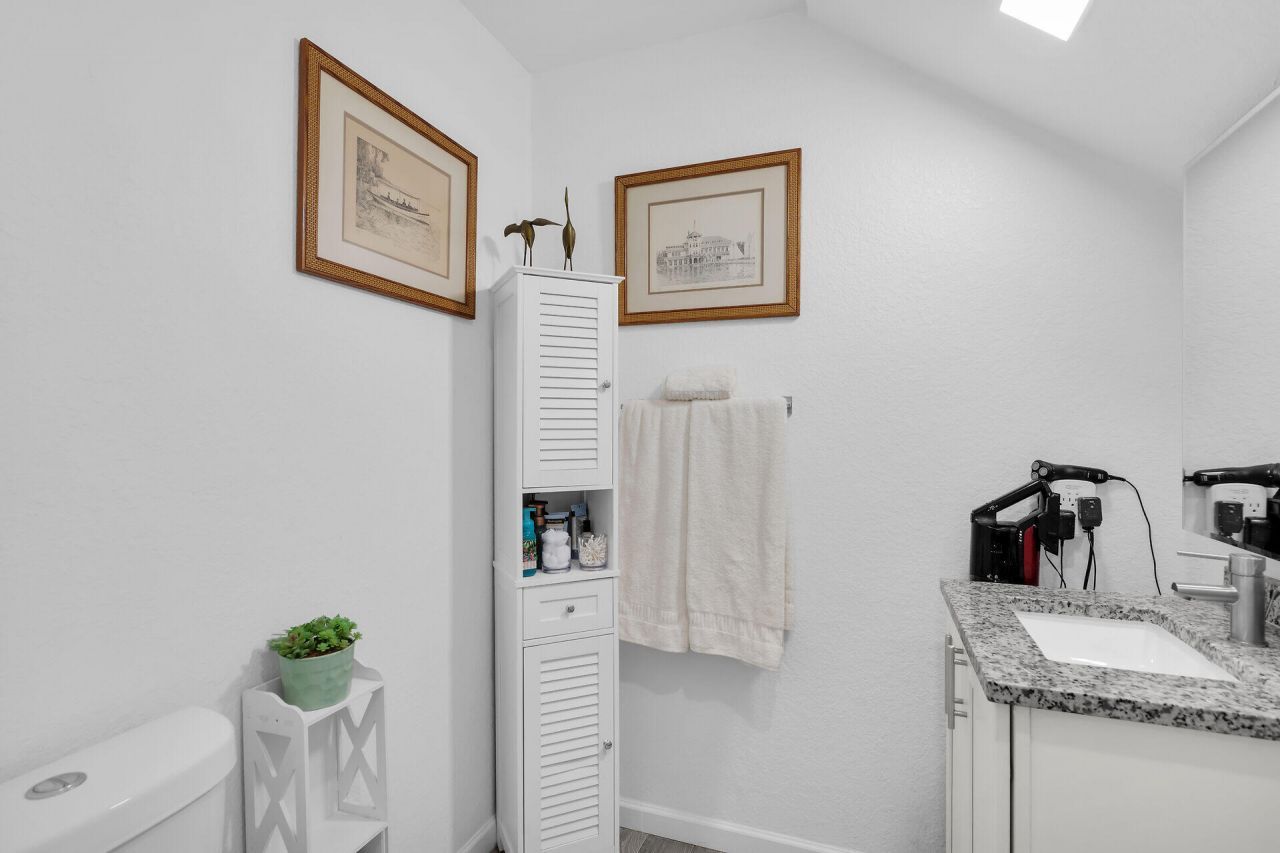 10877 Overseas Highway, Unit 120, Marathon, FL 33050 Photo