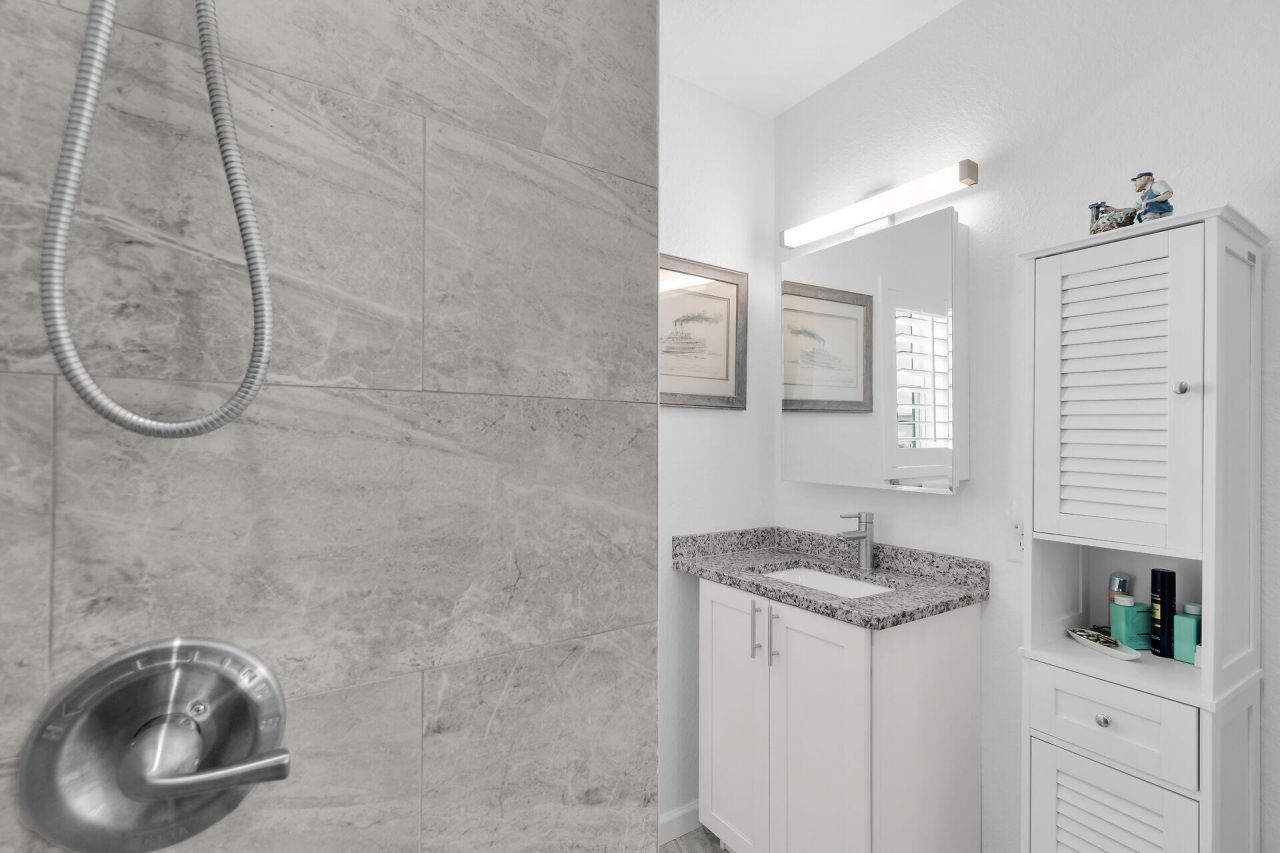 10877 Overseas Highway, Unit 120, Marathon, FL 33050 Photo