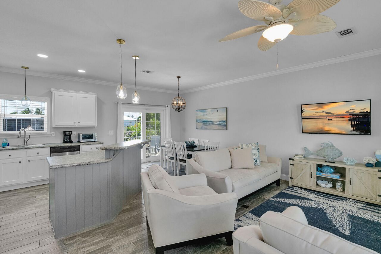 121 Venetian Drive, Islamorada, FL 33036 Photo