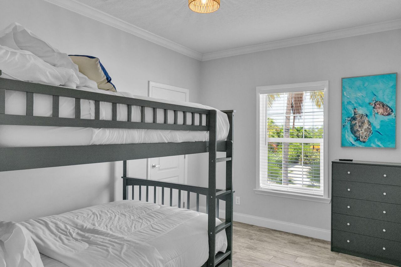 121 Venetian Drive, Islamorada, FL 33036 Photo