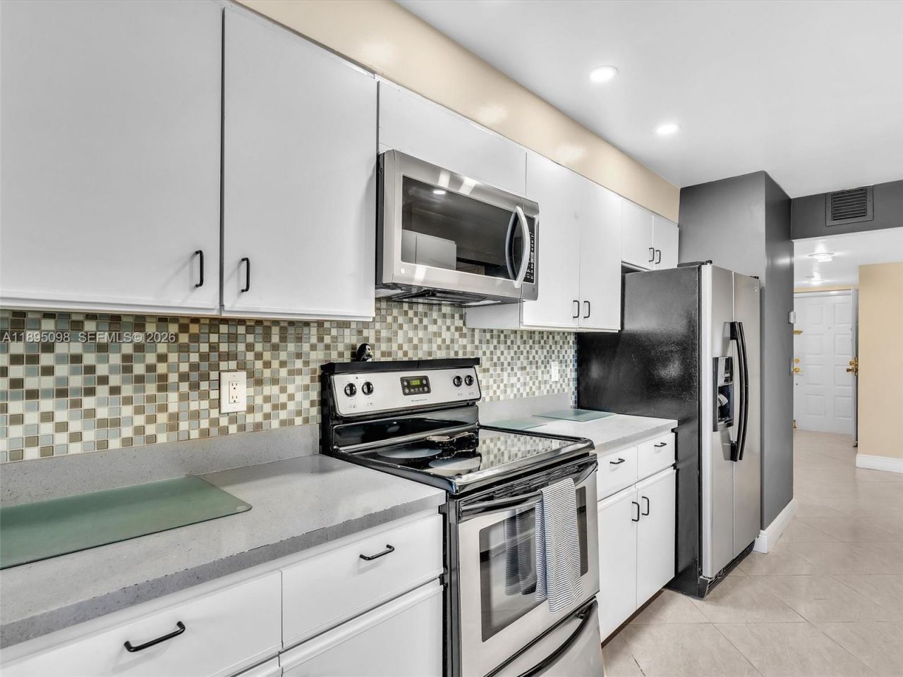 1400 Sheridan St, Unit 24J, Hollywood, FL 33020 Photo