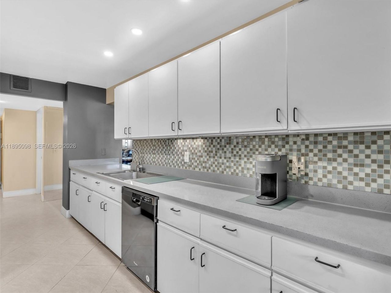 1400 Sheridan St, Unit 24J, Hollywood, FL 33020 Photo