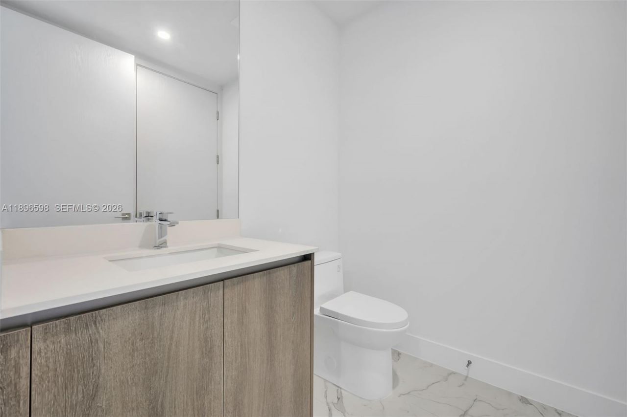 17550 Collins Ave, Unit 1003, Sunny Isles Beach, FL 33160 Photo