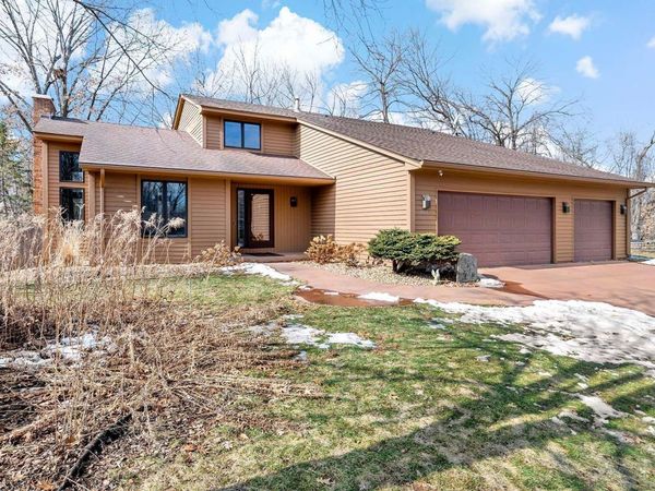 5515 Yorktown Lane N, Plymouth, MN 55442