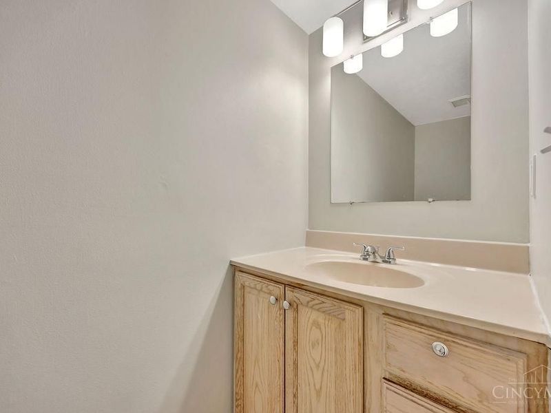 3364 Amberway Court, Unit 45, Colerain Township, OH 45251 Photo 13