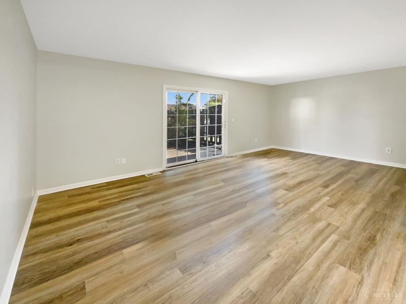 3364 Amberway Court, Unit 45, Colerain Township, OH 45251 Photo 4