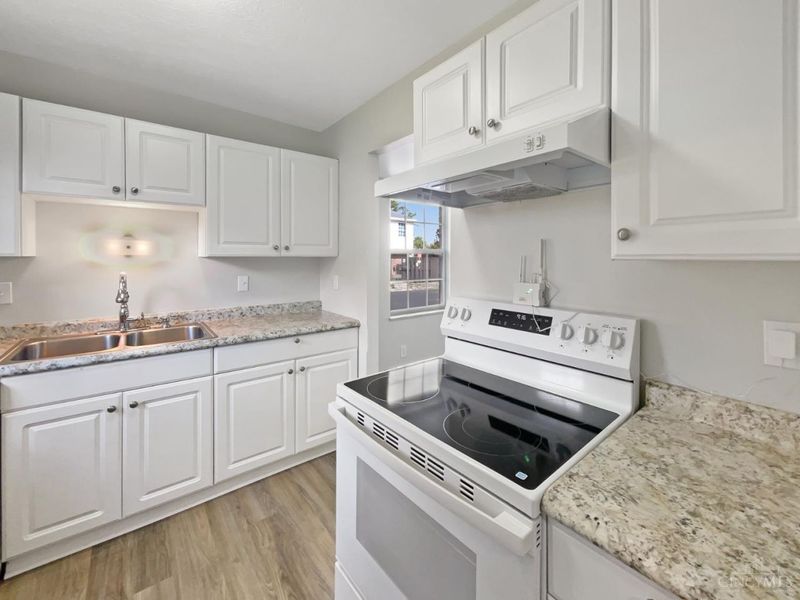 3364 Amberway Court, Unit 45, Colerain Township, OH 45251 Photo 7