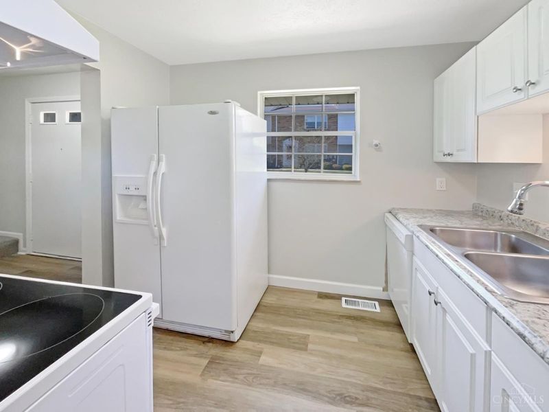 3364 Amberway Court, Unit 45, Colerain Township, OH 45251 Photo 8