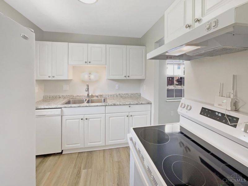 3364 Amberway Court, Unit 45, Colerain Township, OH 45251 Photo 9