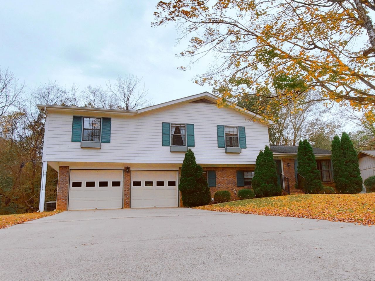 5618 Landrum Drive, Ooltewah, TN 37363 Main Photo