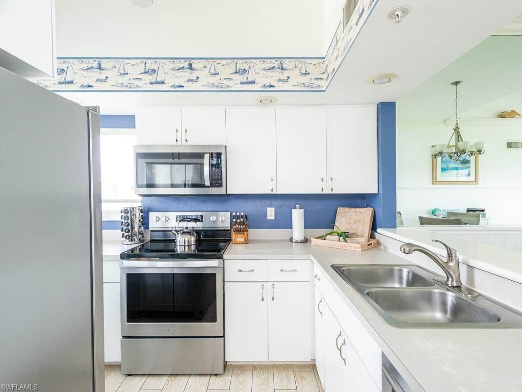 255 Periwinkle Way, Unit 6-C, Sanibel, FL 33957 Photo