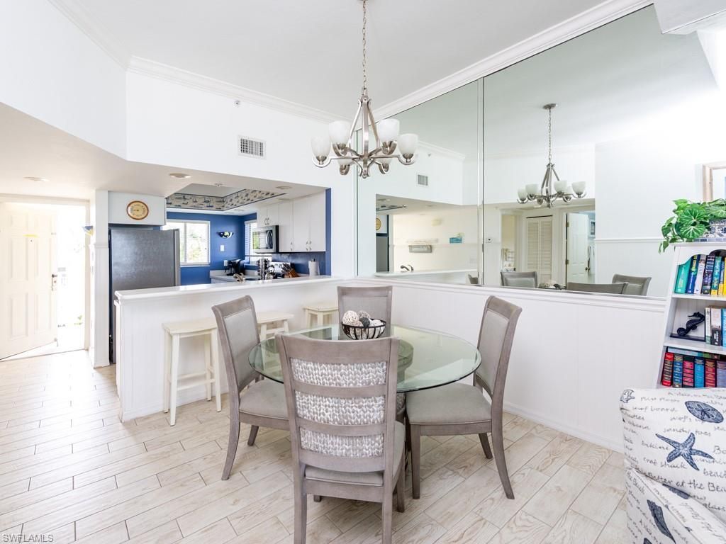 255 Periwinkle Way, Unit 6-C, Sanibel, FL 33957 Photo