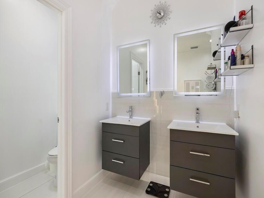 914 SW Mccracken Avenue, Port Saint Lucie, FL 34953 Photo