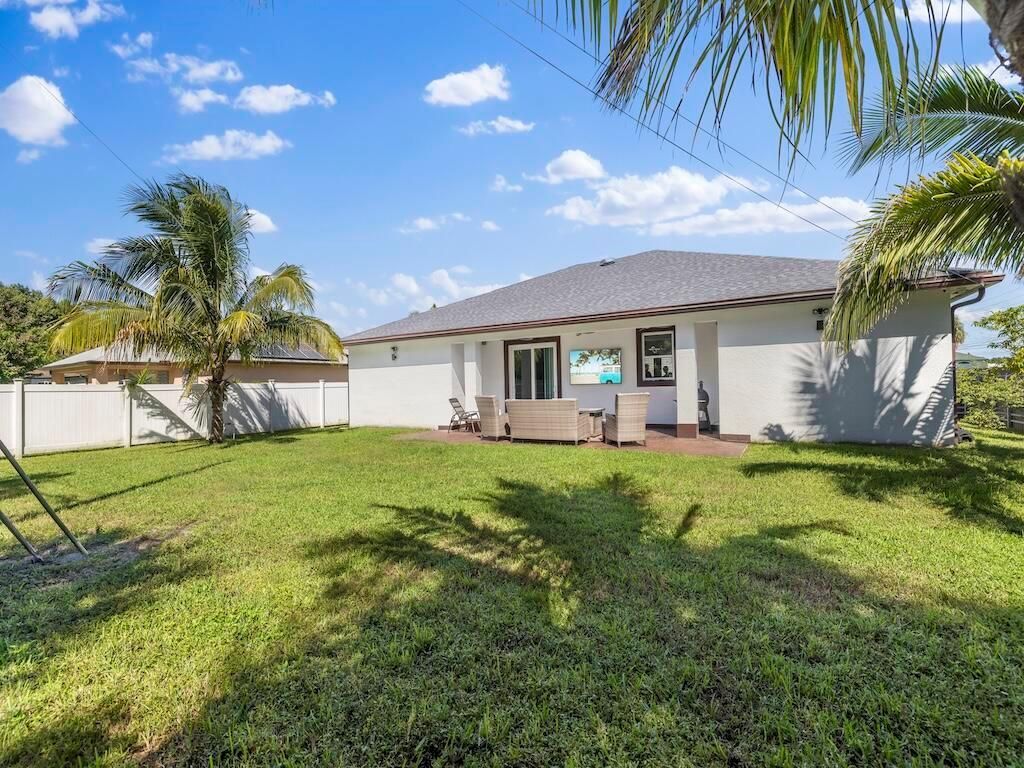 914 SW Mccracken Avenue, Port Saint Lucie, FL 34953 Photo