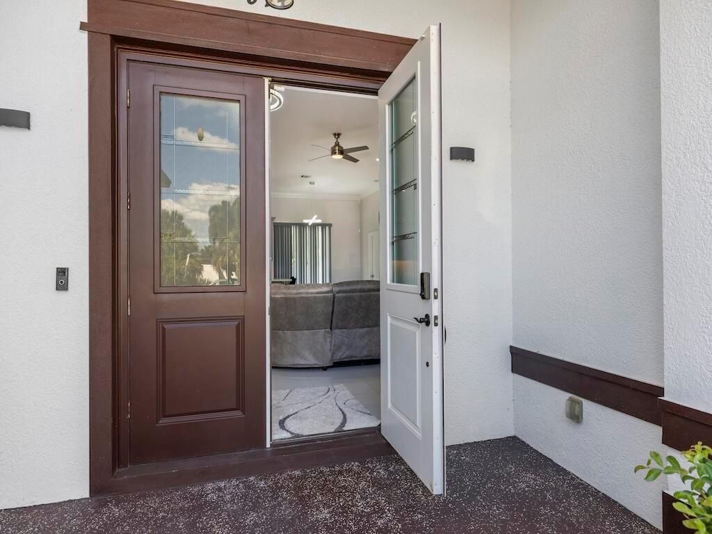 914 SW Mccracken Avenue, Port Saint Lucie, FL 34953 Photo