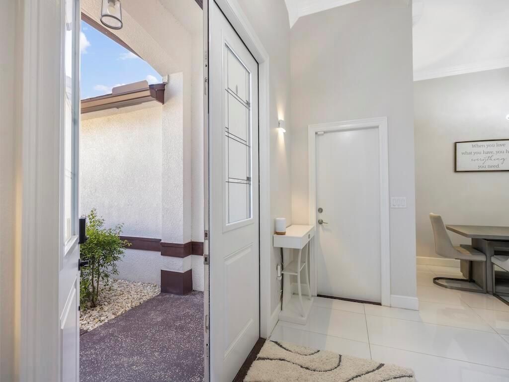 914 SW Mccracken Avenue, Port Saint Lucie, FL 34953 Photo