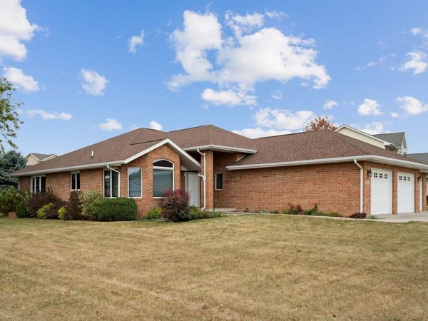 1644 Killarney Drive, Jesup, IA 50648