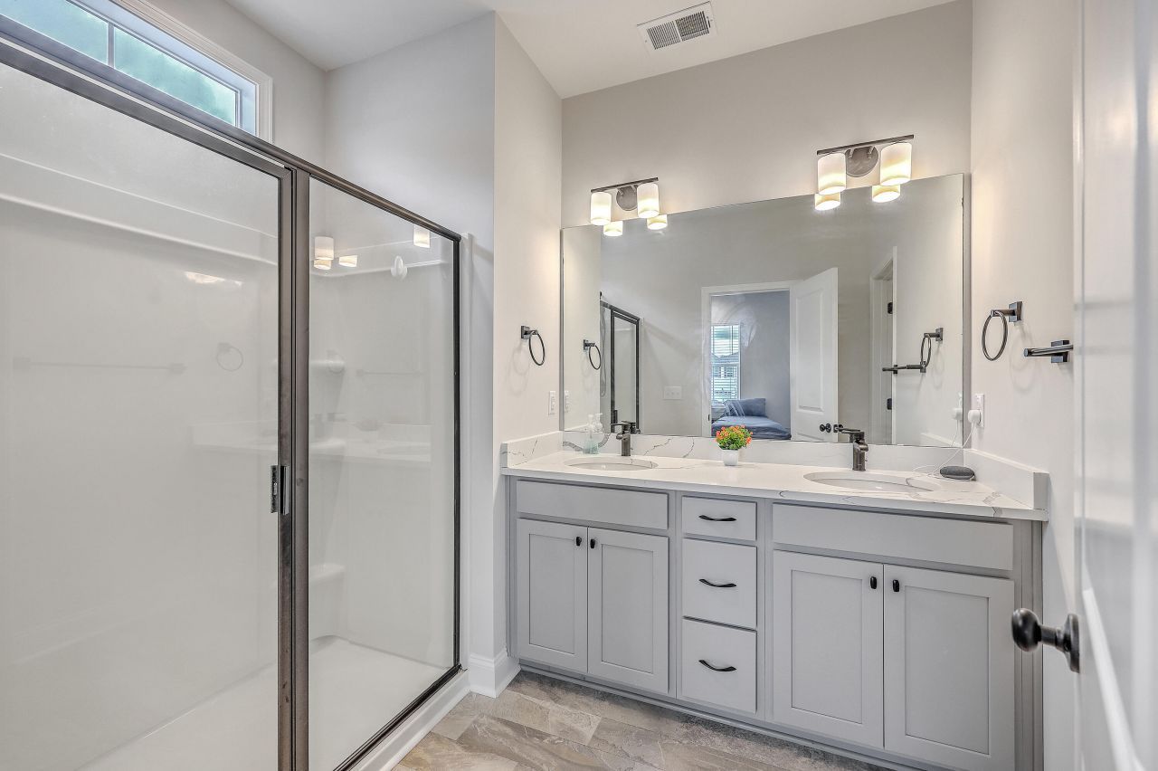 159 Hawthorne Landing Drive Photo 19