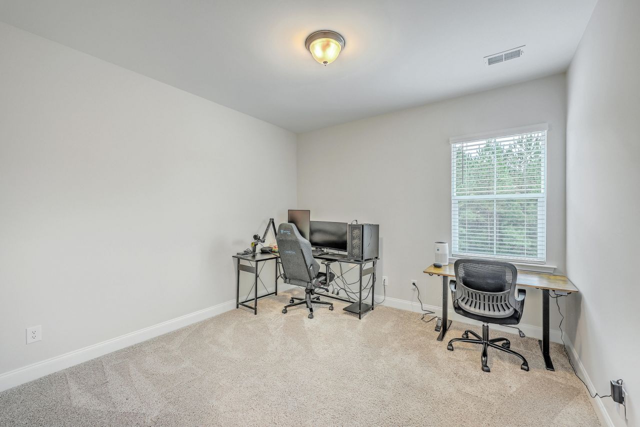 159 Hawthorne Landing Drive Photo 24