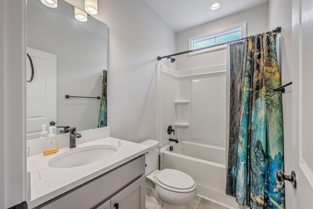 159 Hawthorne Landing Drive Photo 25