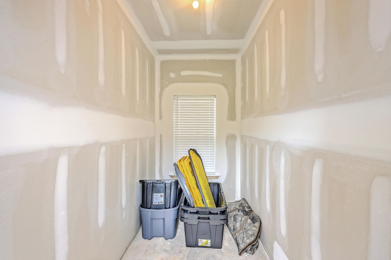 159 Hawthorne Landing Drive Photo 32