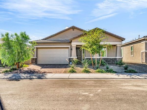 3949 W Haleh Avenue, Las Vegas, NV 89141