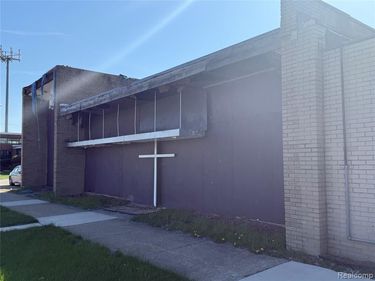 16573 Meyers Road, Detroit, MI 48235