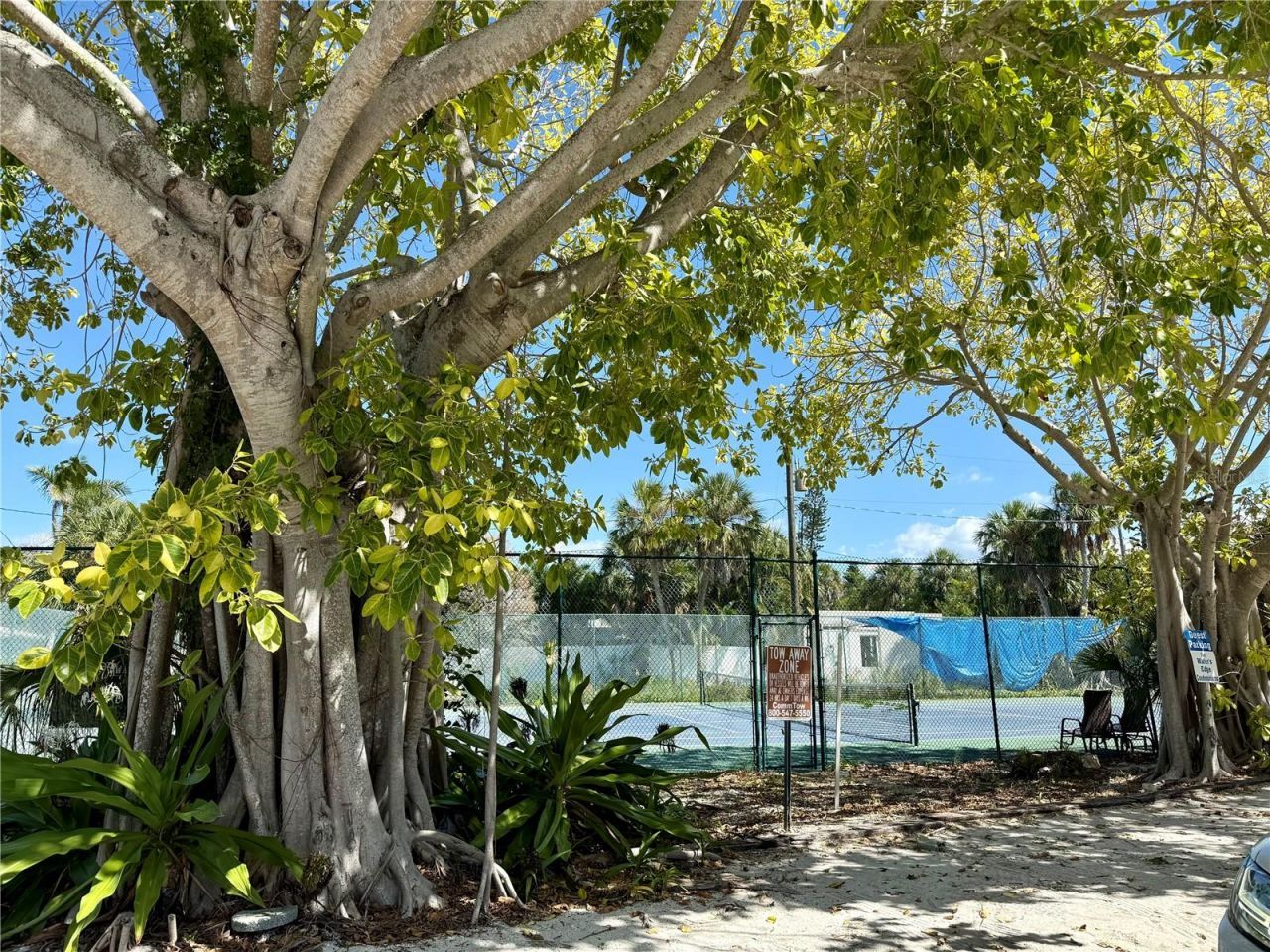 5808 Gulf Drive, Unit 203, Holmes Beach, FL 34217 Photo