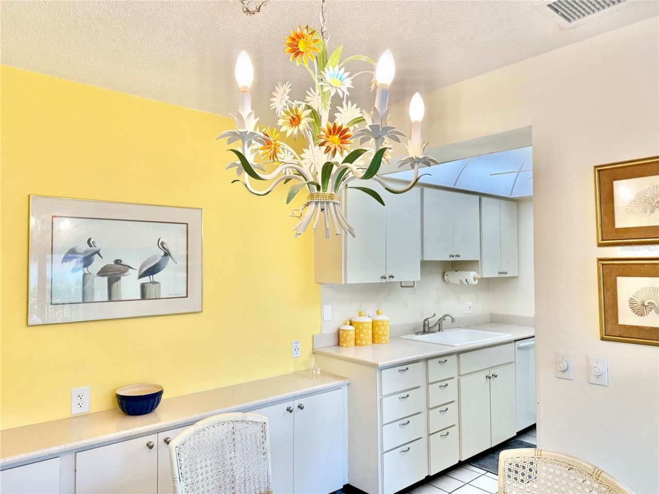 5808 Gulf Drive, Unit 203, Holmes Beach, FL 34217 Photo