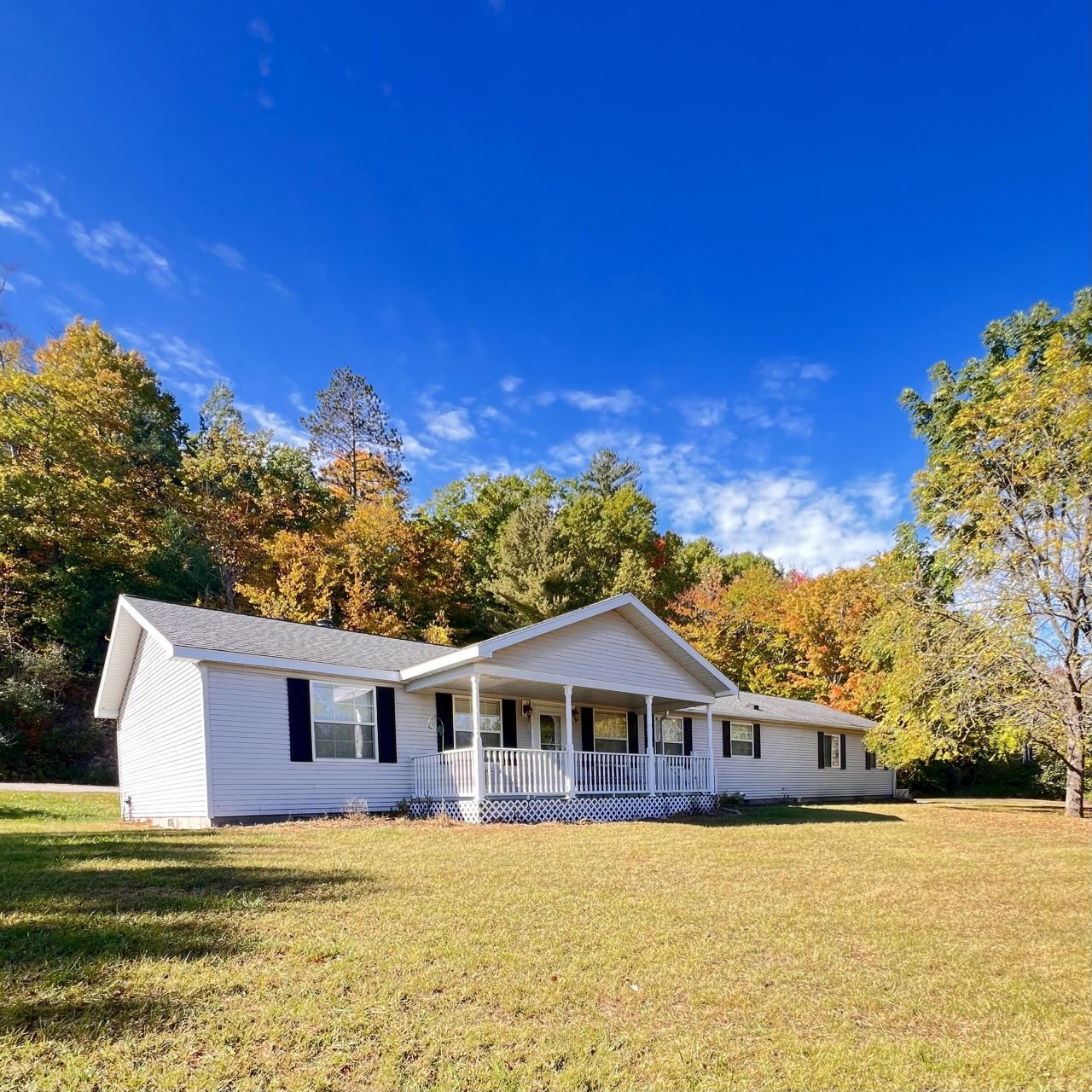 3025 NE Lakeshore Drive, Harrisville, MI 48740 Main Photo