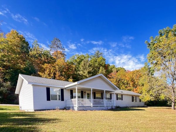 3025 NE Lakeshore Drive, Harrisville, MI 48740