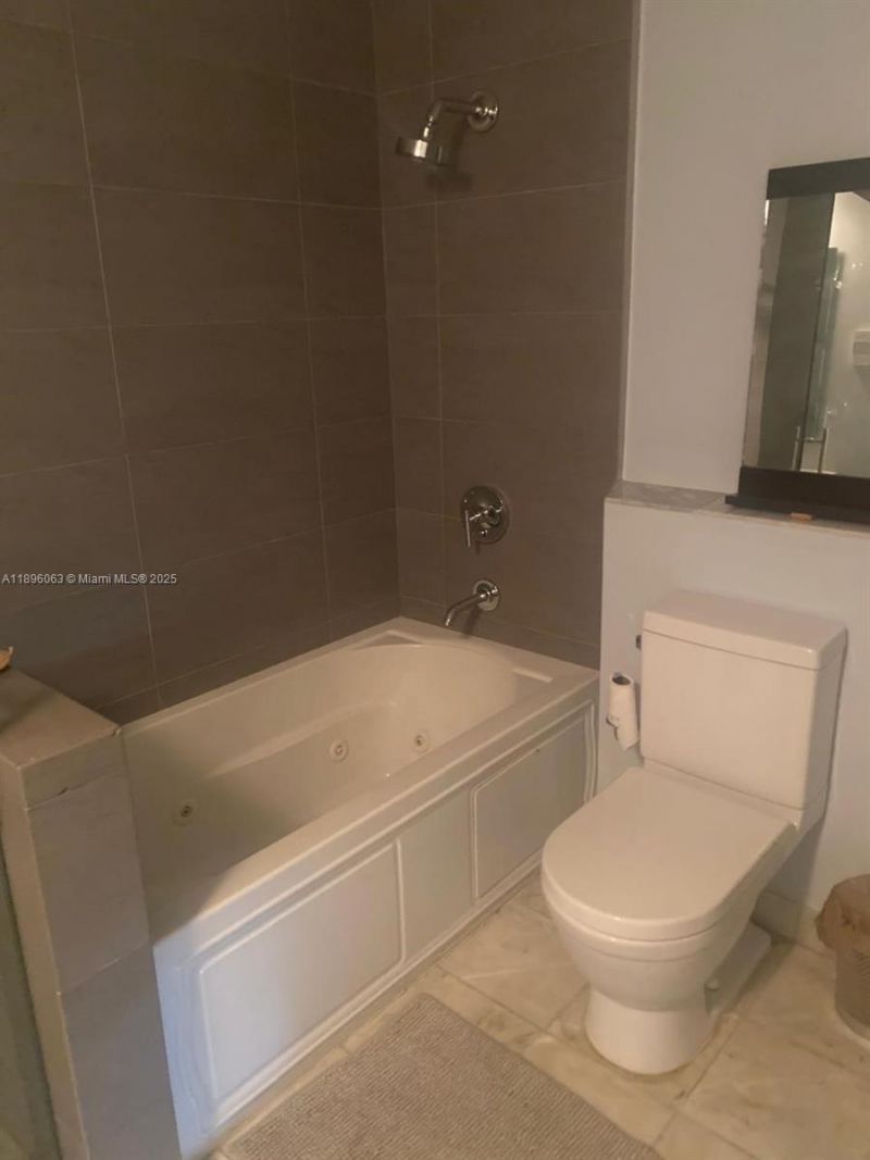 6580 Indian Creek Dr, Unit 206, Miami Beach, FL 33141 Photo