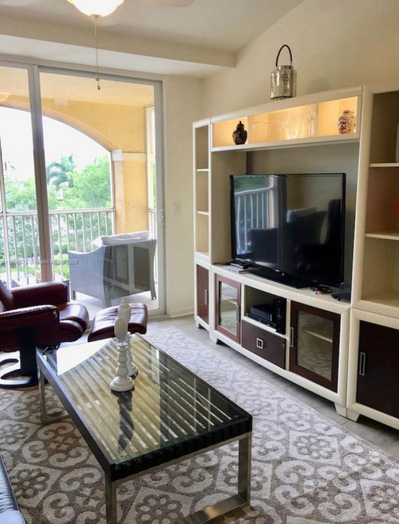 4105 Residence Dr, Unit 117, Fort Myers, FL 33901 Photo